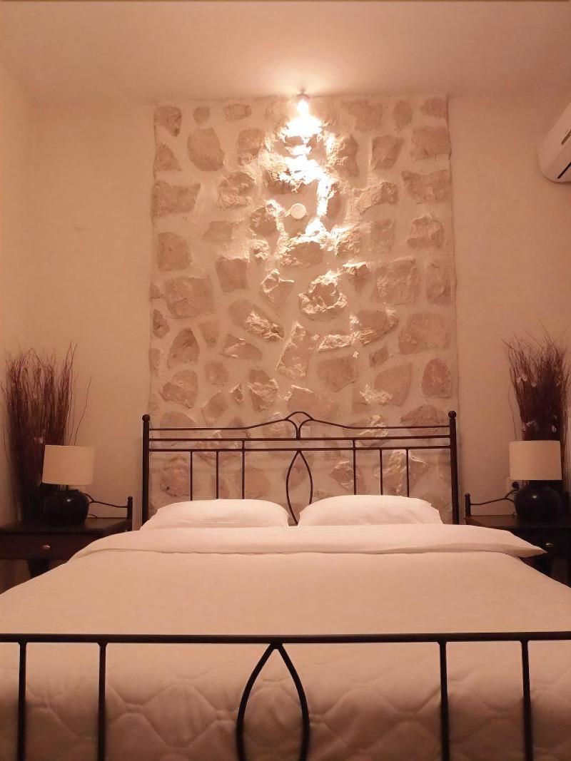 Villa Del Lago Boutique Hotel Касторія Екстер'єр фото