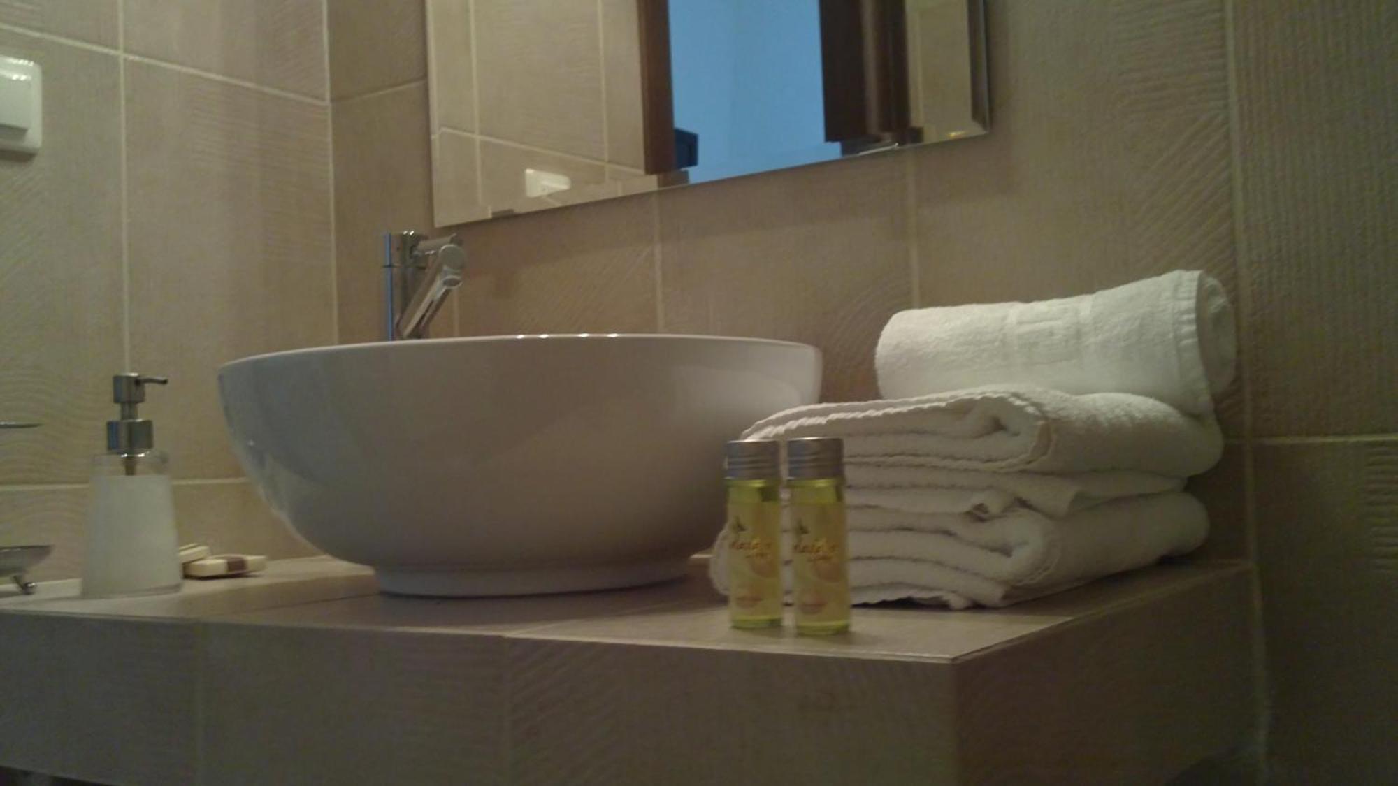 Villa Del Lago Boutique Hotel Касторія Екстер'єр фото